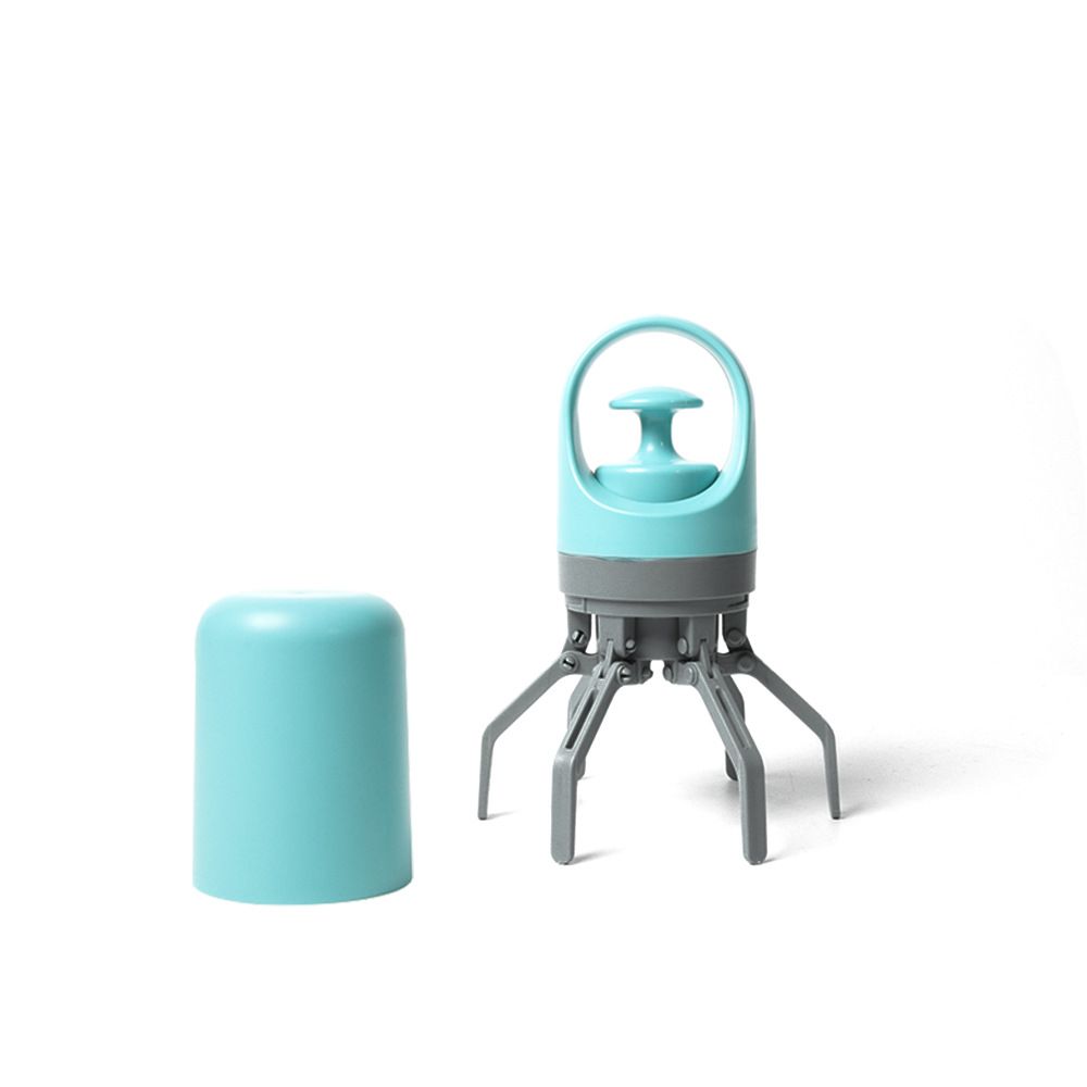 6-claw dog pooper scooper for outdoor walks