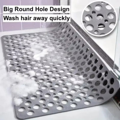 Non-slip bathroom mat drainage hole design